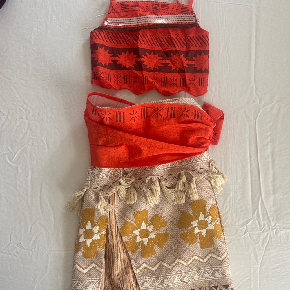 Disney Moana Costume. From Disney Store. Kids Size 7/8